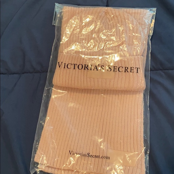 PINK Victoria's Secret Accessories - Set scarf